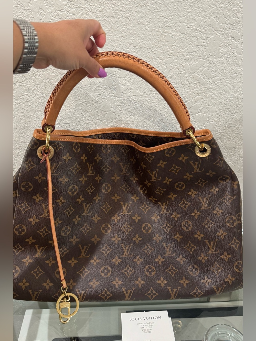 Louis Vuitton Artsy MM Monogram Canvas Shoulder Bag with Tan Leather Handle